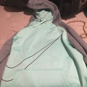 Nike hoodie! 💕